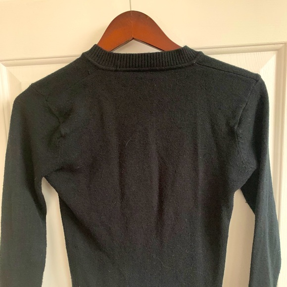 Lot of sweaters, fit like size XS - Picture 9 of 9
